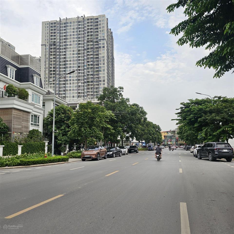 300m2 full thổ cư 10m mt, bắc từ liêm 4 ôtô tránh đường 20m, kinh doanh sầm uất gần 2 công viên lớn