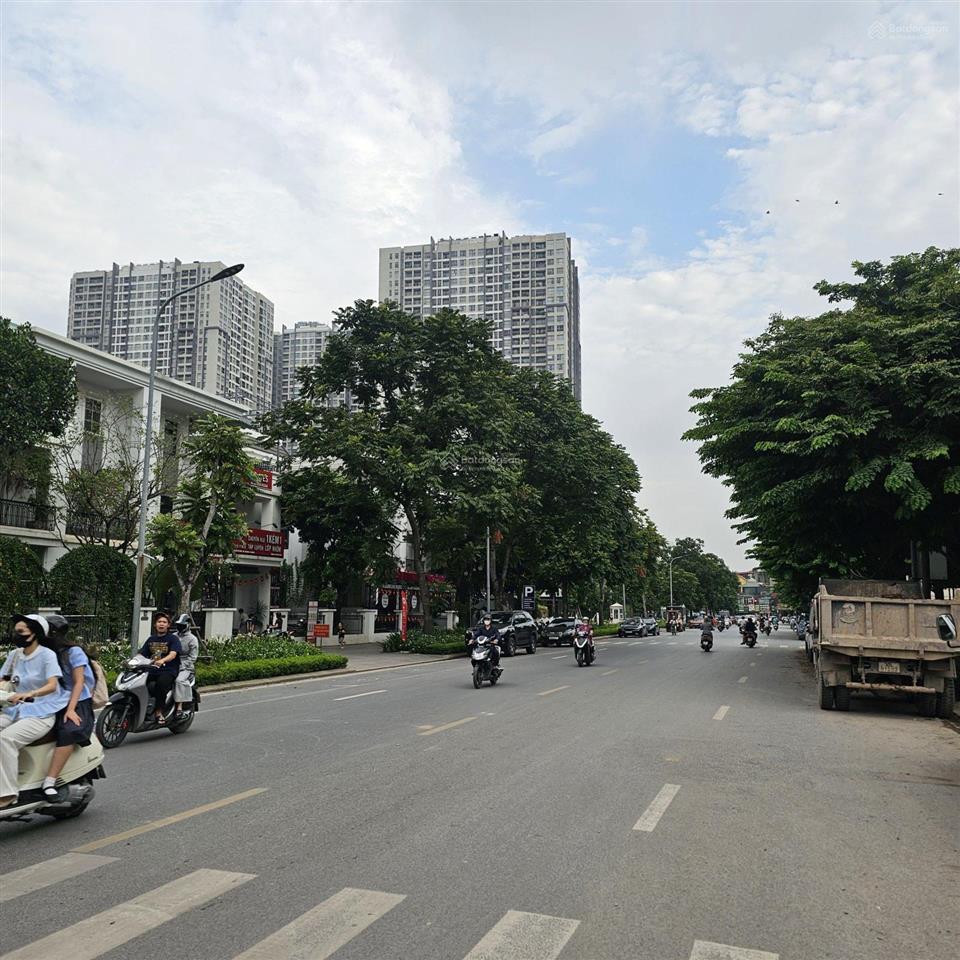 300m2 full thổ cư 10m mt, bắc từ liêm 4 ôtô tránh đường 20m, kinh doanh sầm uất gần 2 công viên lớn
