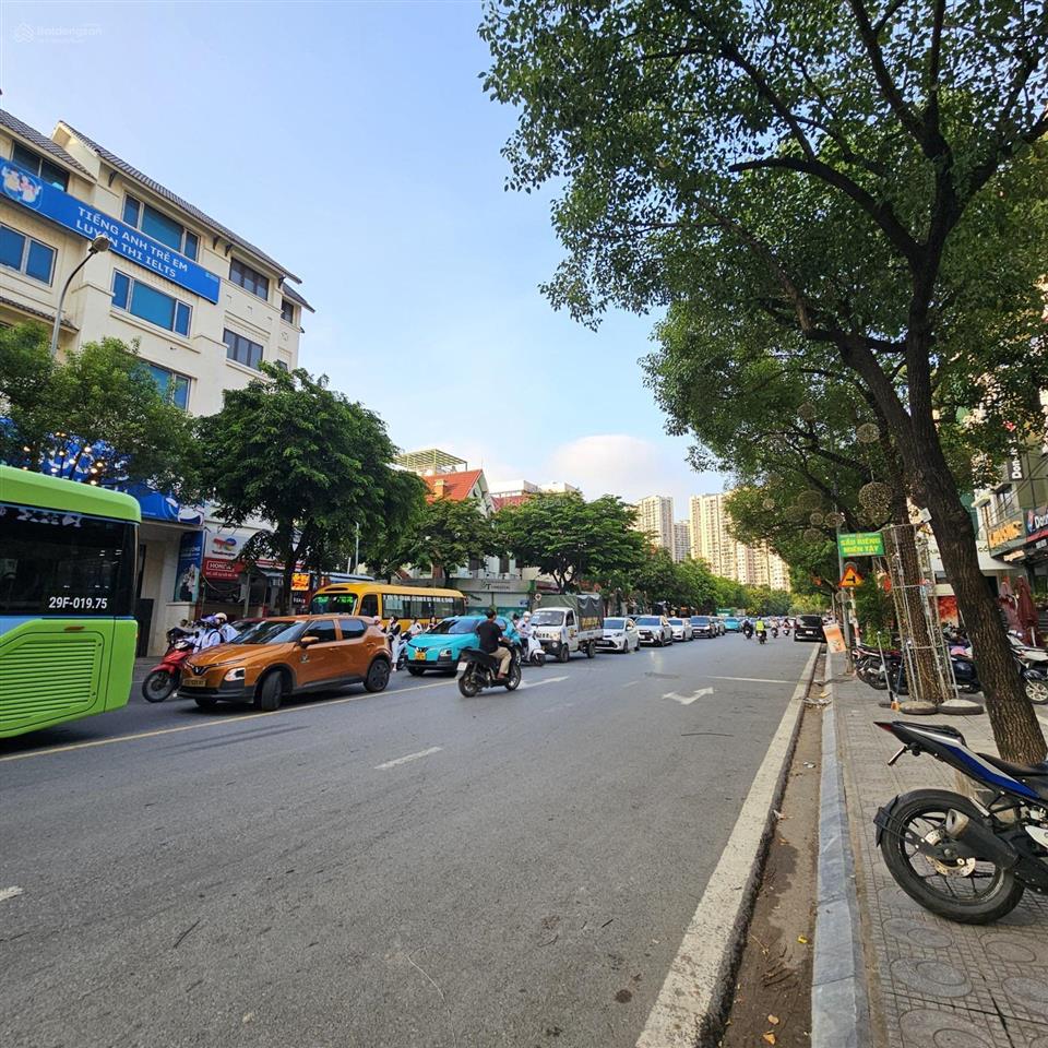 300m2 full thổ cư 10m mt, bắc từ liêm 4 ôtô tránh đường 20m, kinh doanh sầm uất gần 2 công viên lớn