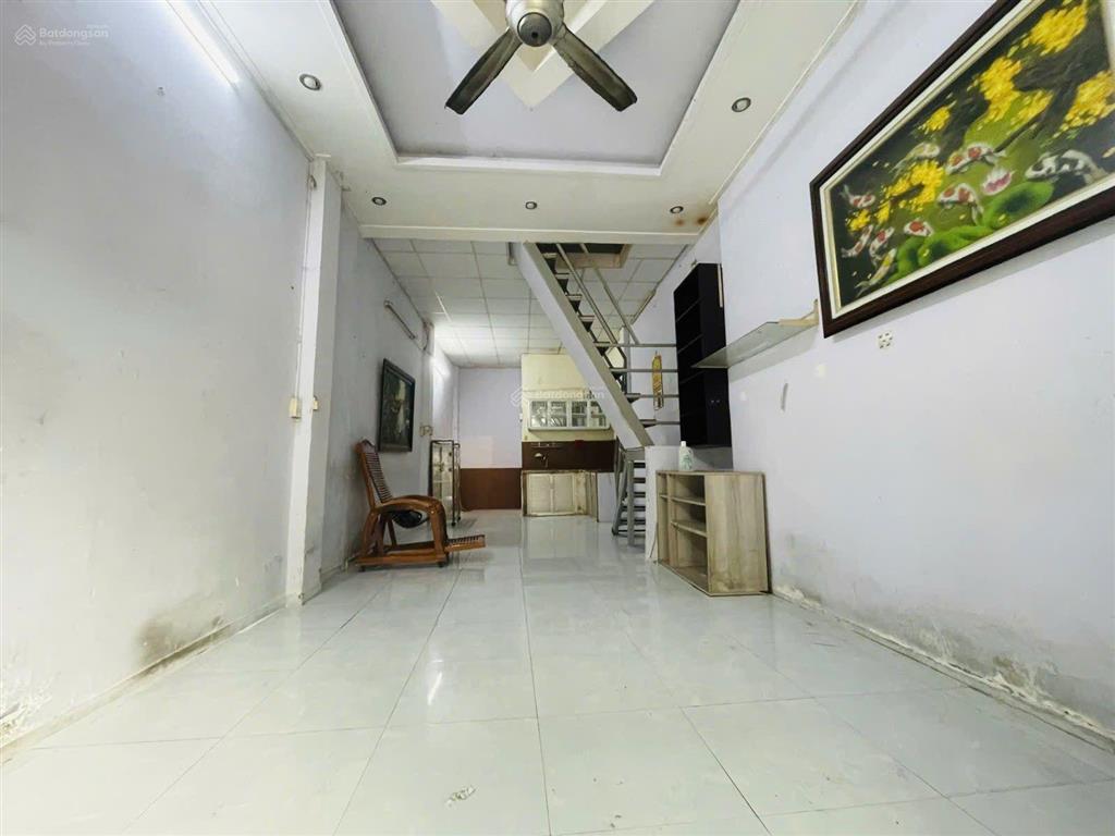 107/7a ni sư huỳnh liên phường 10 tân bình. dt 3.5x11m. 1trệt. 1lầu. 2phòng. 2wc