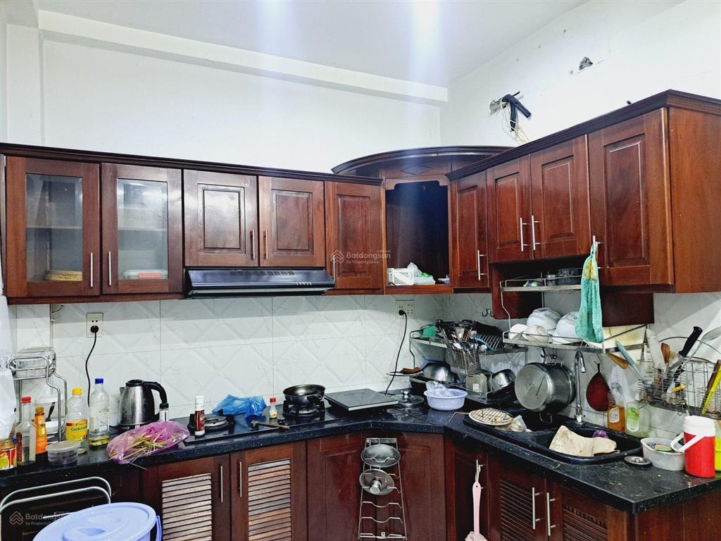 Mặt tiền cao văn ngọc, p. phú trung, quận tân phú. dt 4x20(3 tầng) đúc kiên cố