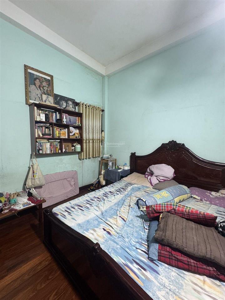 916 hẻm ôtô tới nhà, lạc long quân, phường 8, tb. dt 3m90x13m (3 tầng, 4 phòng ngủ, 3wc), đúc btct