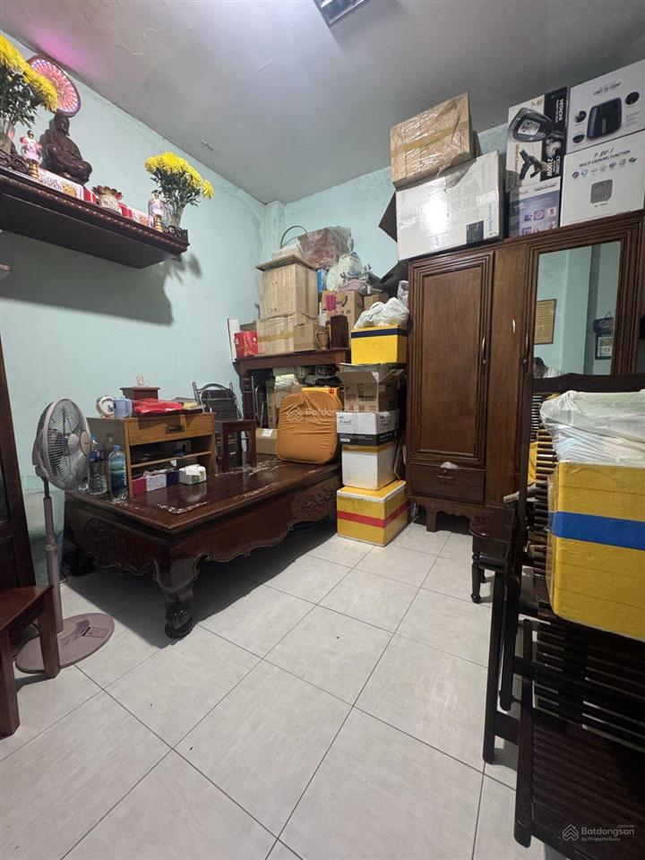 916 hẻm ôtô tới nhà, lạc long quân, phường 8, tb. dt 3m90x13m (3 tầng, 4 phòng ngủ, 3wc), đúc btct