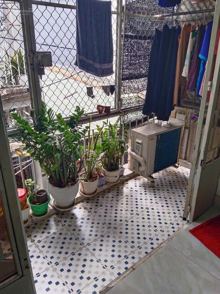 165// vườn lài, phường phú thọ hòa, quận tân phú. diện tích 4x8m (1 trệt, 1 lầu sân thượng)