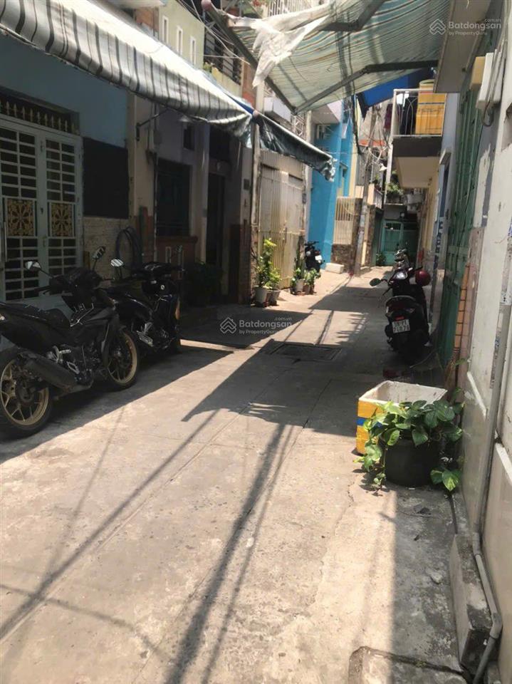 Hẻm ô tô phú thọ hòa, quận tân phú. đt 4.5 x 7m (2 lầu), 2 phòng ngủ, 2 wc