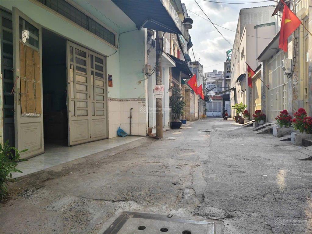 71/ hẻm xe tải phú thọ hòa quận tân phú dt 5.2 x13m (lầu) giấy tờ pháp lý tốt công chứng nhanh
