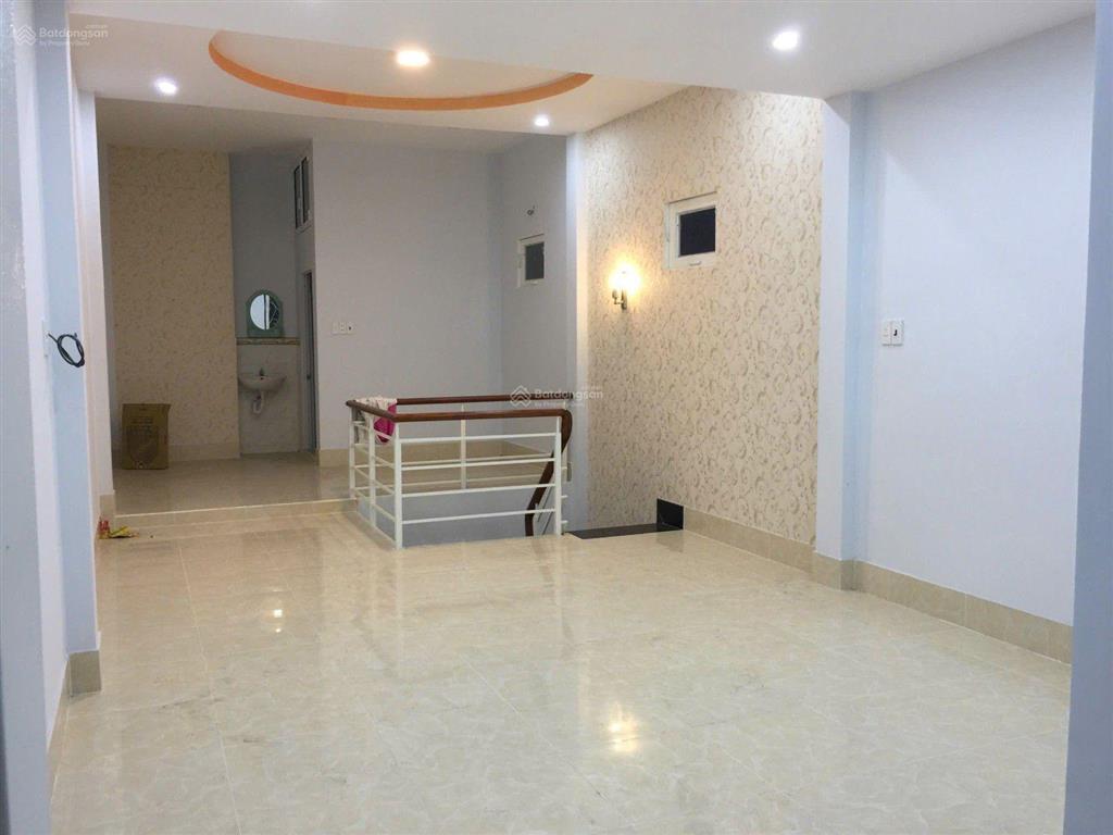 127// ni sư huỳnh liên phường 10 tân bình. diện tích 4.5x12m, 2 lầu