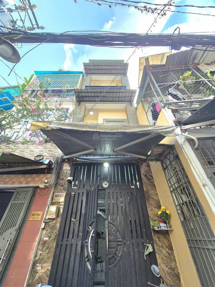 107/ ni sư huỳnh liên, phường 10, tân bình, 1trệt, 3 lầu, sân thượng gồm 3 phòng ngủ lớn