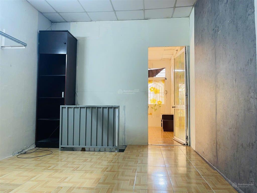 Bán nhà 107/ ni sư huỳnh liên. phường 10 tân bình dt 3.5x12m. kết cấu 1trệt 1lầu 2phòng 3w. pháp lý