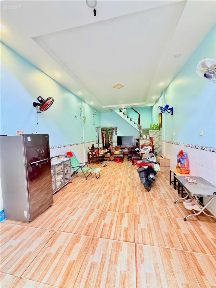 Mặt tiền kinh doanh. bùi thế mỹ phường 10 tân bình dt 5.2x13m. kết cấu 1 trệt 1 lầu + 4 phòng 3 wc