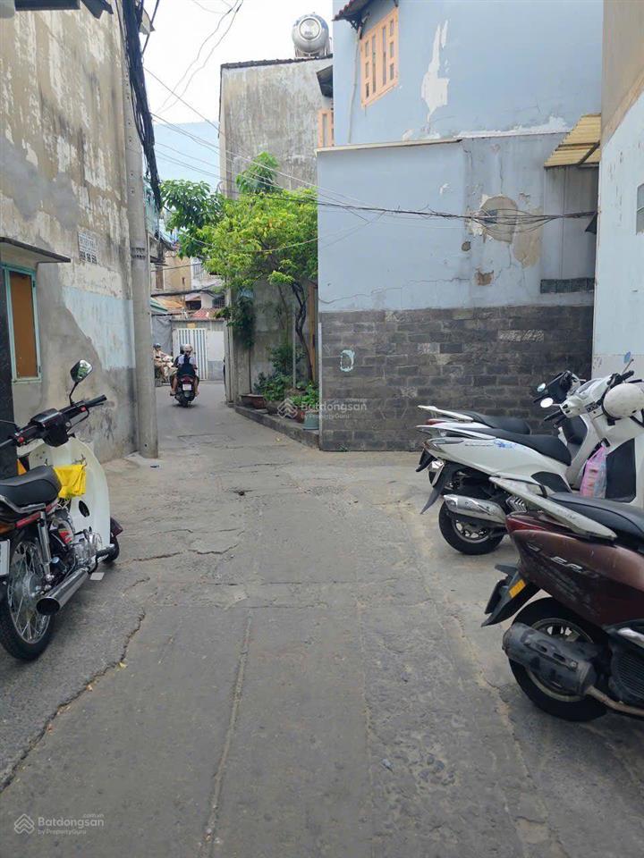 Hẻm 4m ni sư huỳnh liên phường 10 tân binh dt 3x8 (kết cấu 1 trệt 1 lầu) sồ vuong a4
.