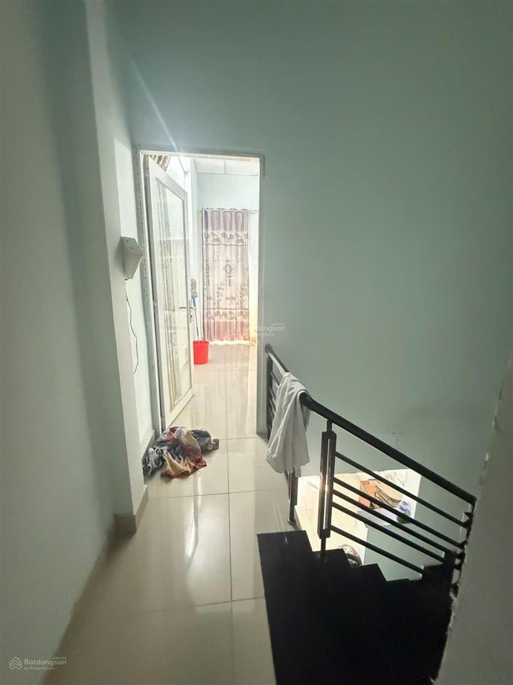 Chủ gửi bán gấp gấp nhà. 146/kênh tân hóa hẻm 3m cách 15m ra mắt tiền. cao văn ngọc. giáp bệnh viện