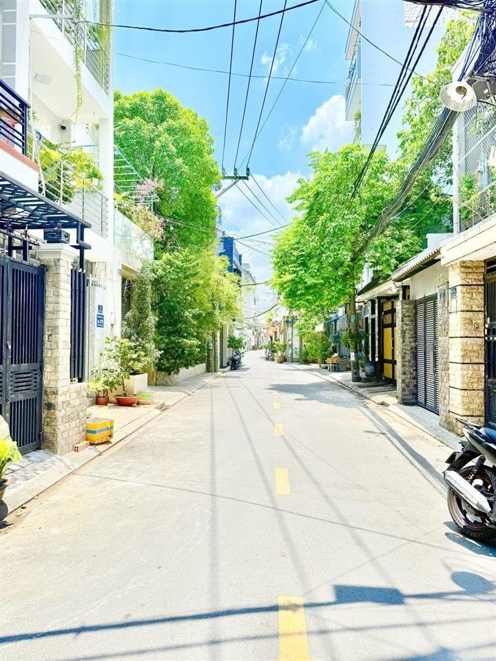 Mặt tiền cao văn ngọc, phường phú trung, quận tân phú. 4x16m 2 tầng