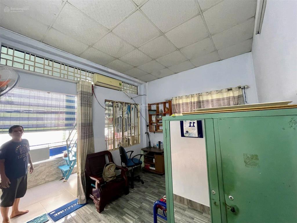 Mặt tiền hẻm ni sư huỳnh liên phường 10 tân bình hẻm 8 m. kinh doanh buôn bán tốt