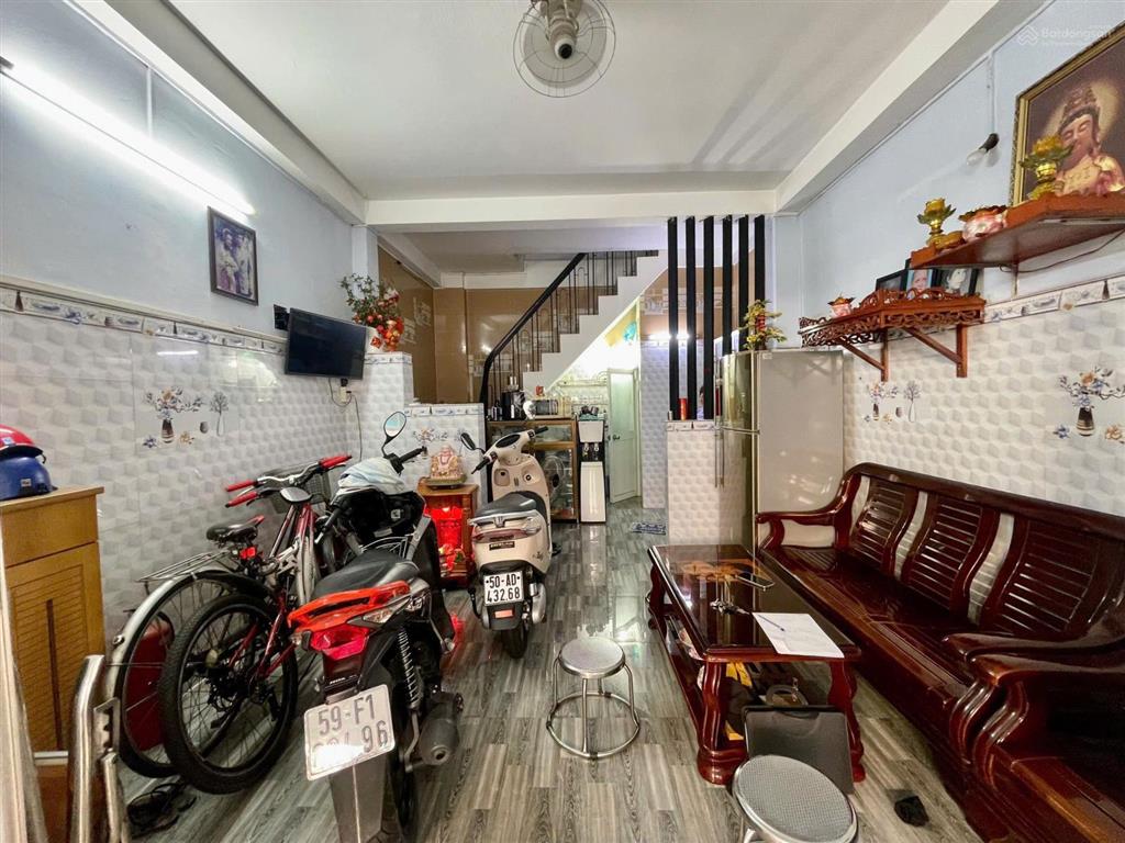 Mặt tiền hẻm ni sư huỳnh liên phường 10 tân bình hẻm 8 m. kinh doanh buôn bán tốt