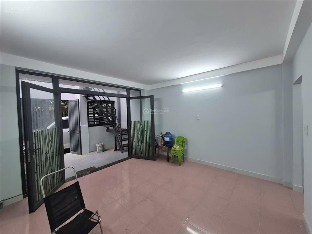 681/ hẻm vip âu cơ phường 10 dt 4x 14m, kết cấu 1 trệt 1 lầu 3 phòng ngủ 2w  đúc btct kiên cố
