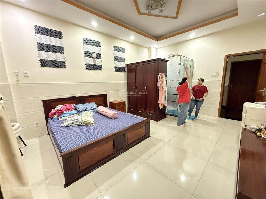 Đường duy tân phường 8. ngày chợ tân bình /break hẻm 3m 15 ra mặt tiền chợ tân bình đt 4 x14