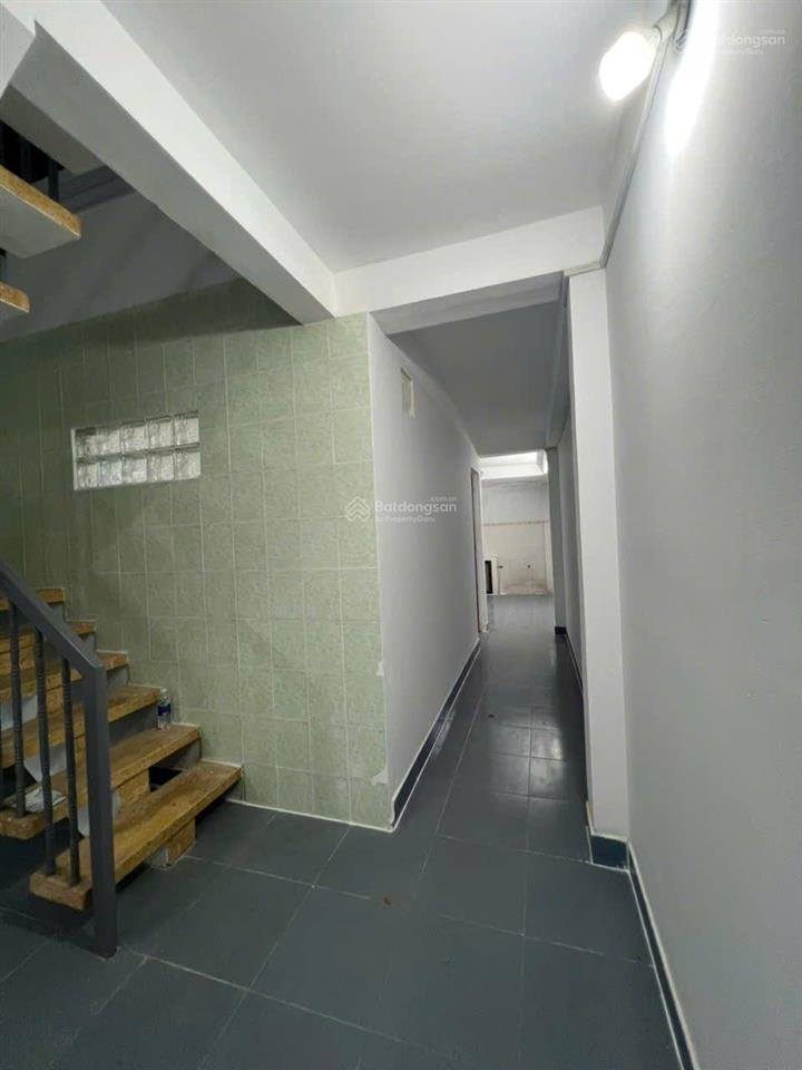 Âu cơ hẻm xe hơi. dt 4x19m. 1 trệt 1 lầu 3 phòng ngủ 2 wc
