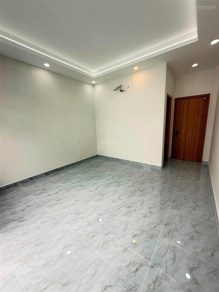 Cho thuê nhà hẻm ô tô 616 âu cơ, phường 10, tân bình
