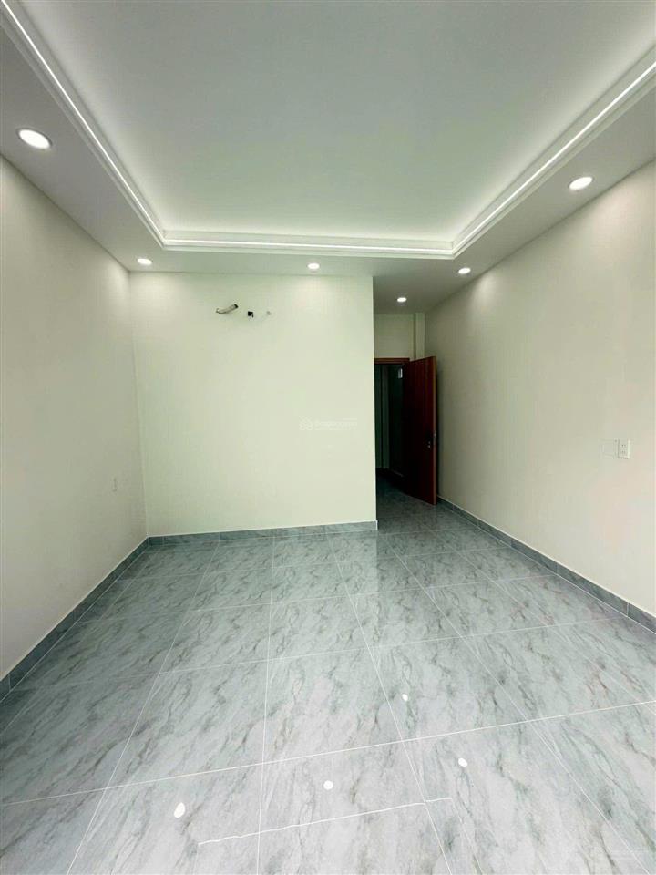 Cho thuê nhà hẻm ô tô 616 âu cơ, phường 10, tân bình