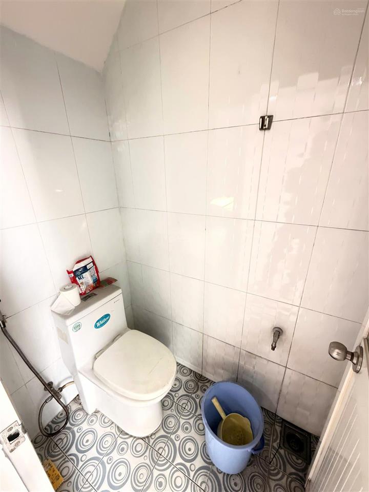 Nhà 2 mặt tiền trước và sau, kinh doanh buôn bán tốt, dt 4.5x8, 3 tầng
