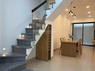 Bán gấp nhà riêng 5,95 tỷ, 30,6m2 tại 3/2, phường 14, quận 10, tp.hcm giá siêu hời