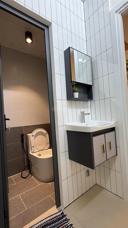 Bán gấp nhà riêng 5,95 tỷ, 30,6m2 tại 3/2, phường 14, quận 10, tp.hcm giá siêu hời