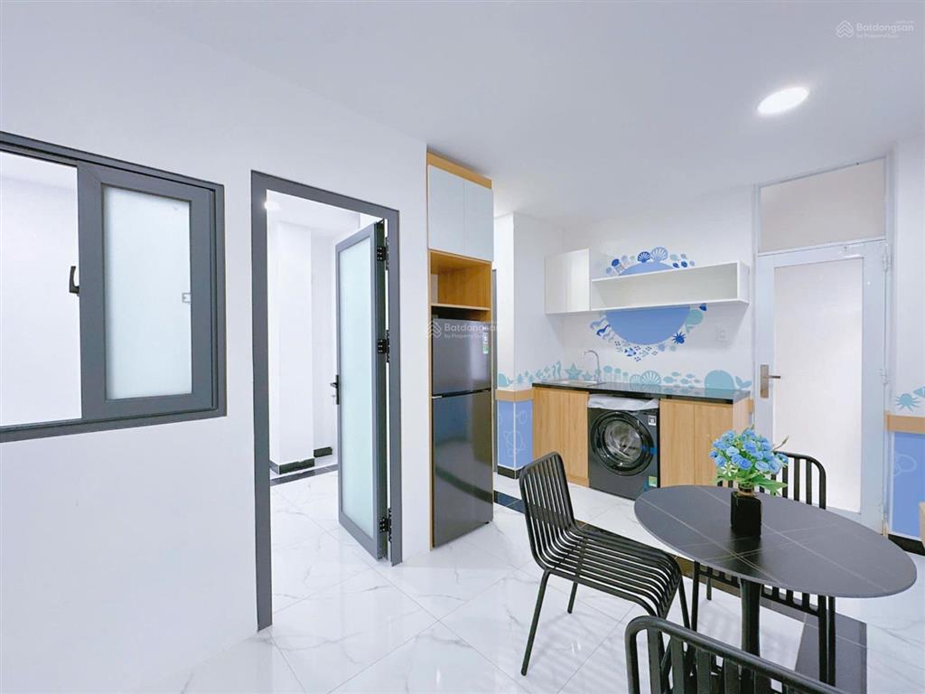 Cho thuê 2 phòng ngủ gần vincom plaza, nơ trang long, thang máy, hầm xe bình thạnh
