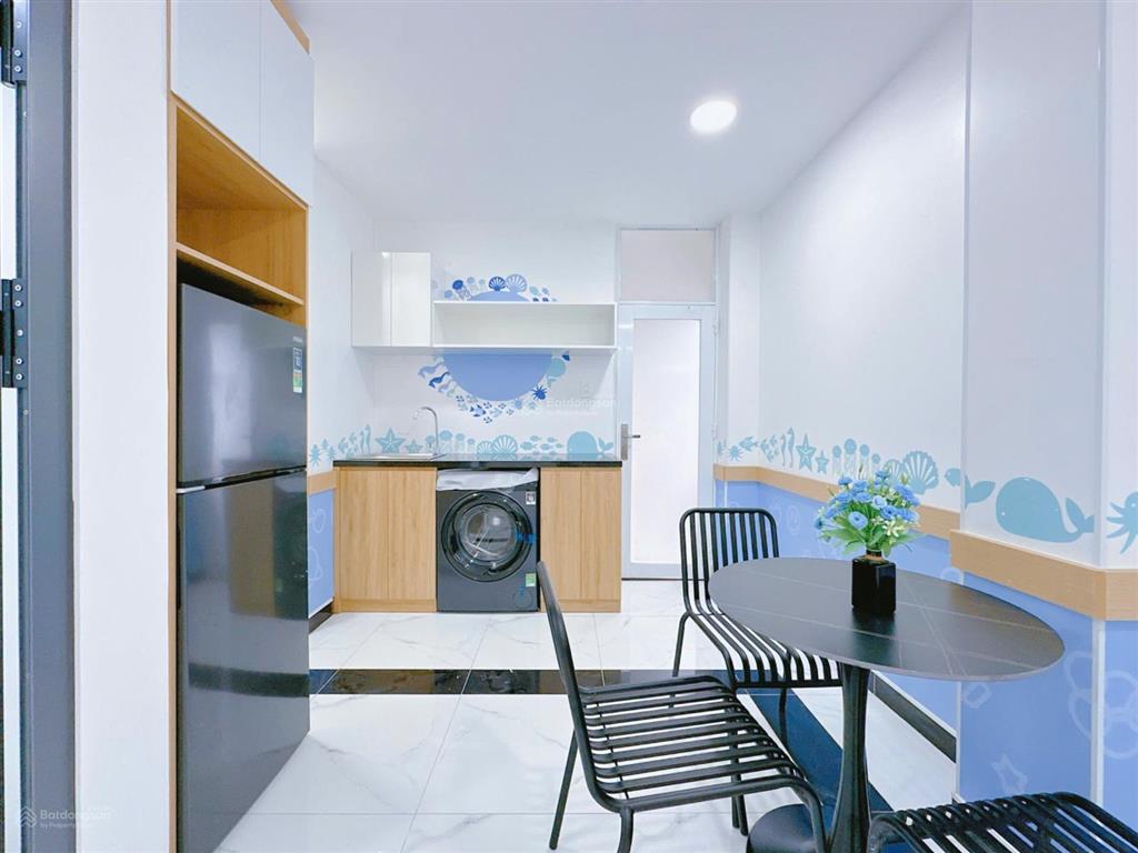 Cho thuê 2 phòng ngủ gần vincom plaza, nơ trang long, thang máy, hầm xe bình thạnh