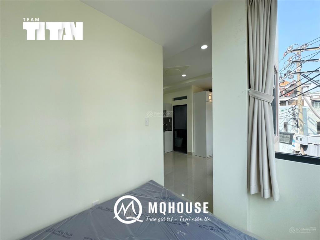 1 phòng ngủ studio gần vincom nguyễn xí, đại học văn lang, full nội thất có thang máy giáp gigamall