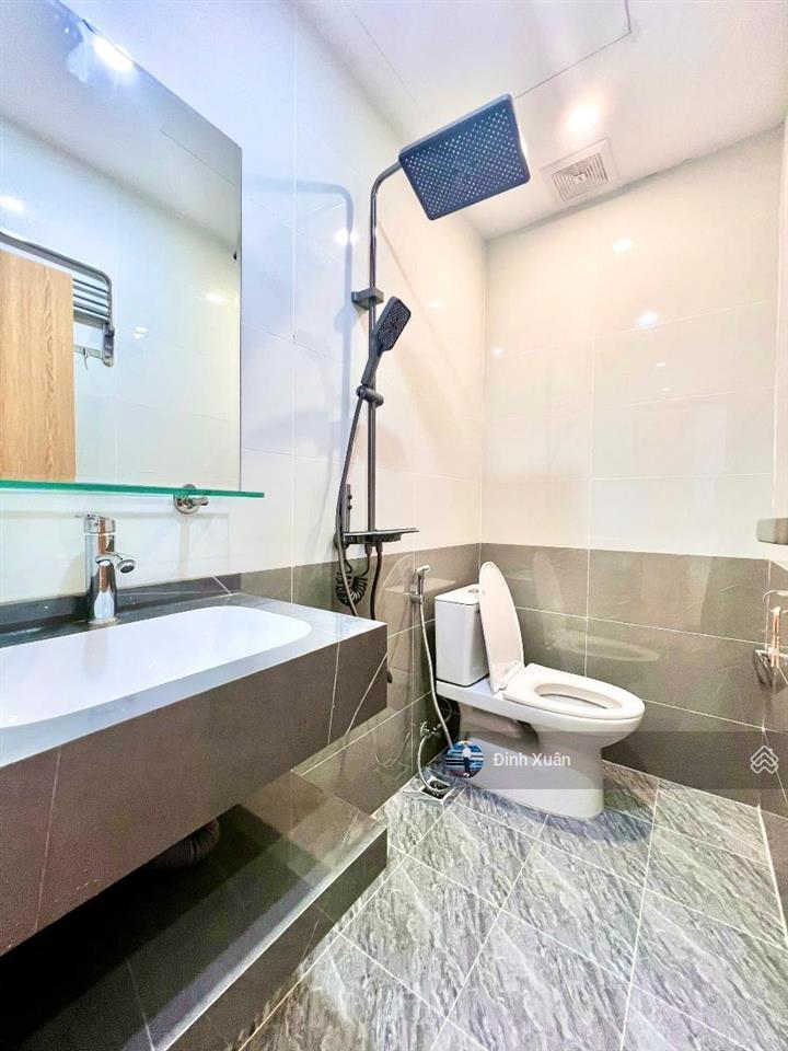 Bán gấp tập thể giảng võ 70m 3 ngủ 2 wc thoáng sáng full đồ ở ngay