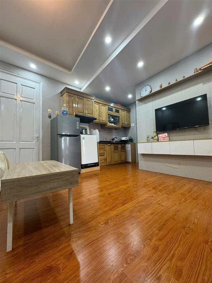 Bán gấp chung cư mini quan hoa cầu giấy 55m 2 ngủ thoáng sáng full đồ ở ngay