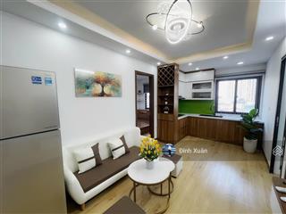 Hoa hậu!! chung cư mini penhouse quan nhân có sân vườn 55m 2 ngủ oto đỗ cửa ngay phố