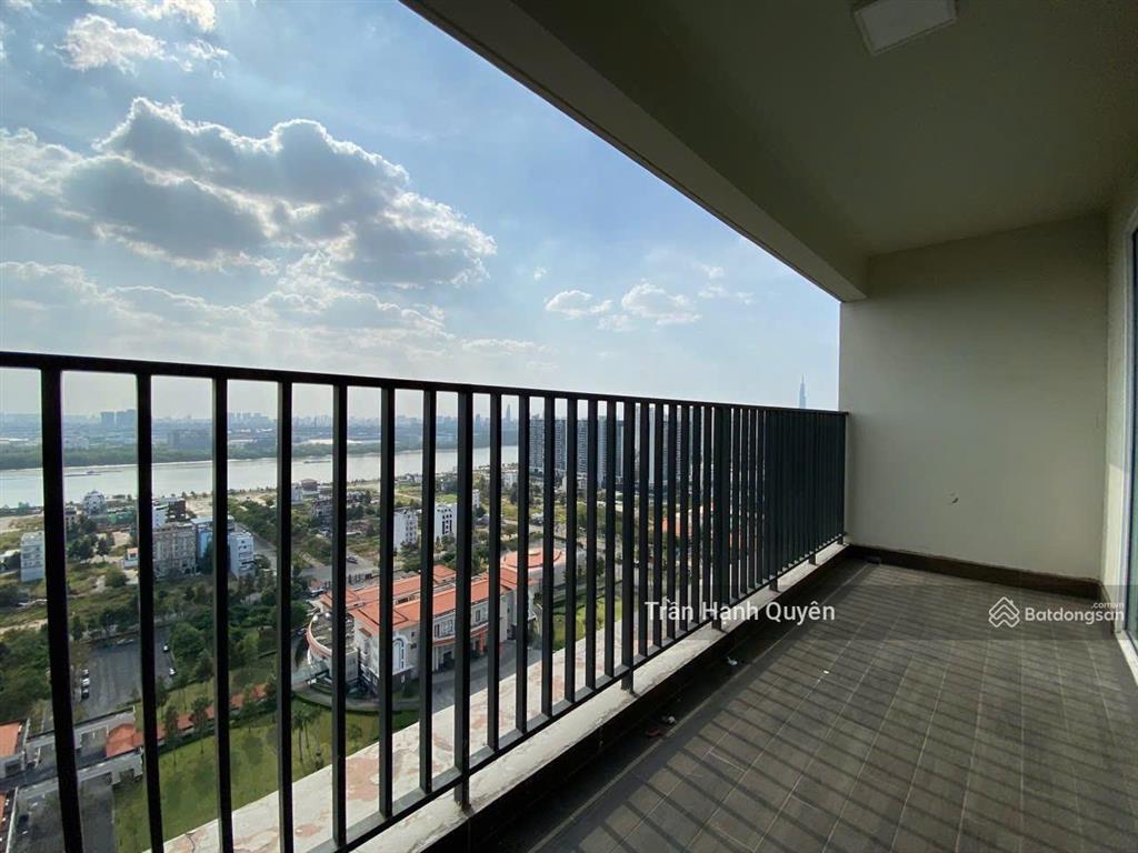 View sông triệu đô  diện tích lớn 204m2  giá 18.5 tỷ nhận sổ ngay  thiết kế đẹp chỉnh chu  4pn