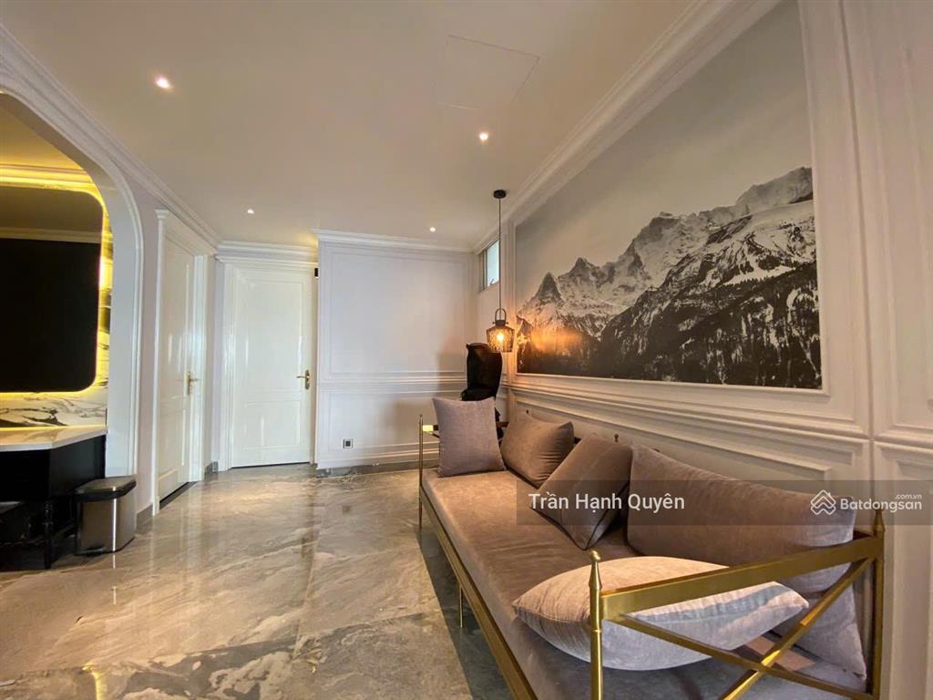 View sông triệu đô  diện tích lớn 204m2  giá 18.5 tỷ nhận sổ ngay  thiết kế đẹp chỉnh chu  4pn