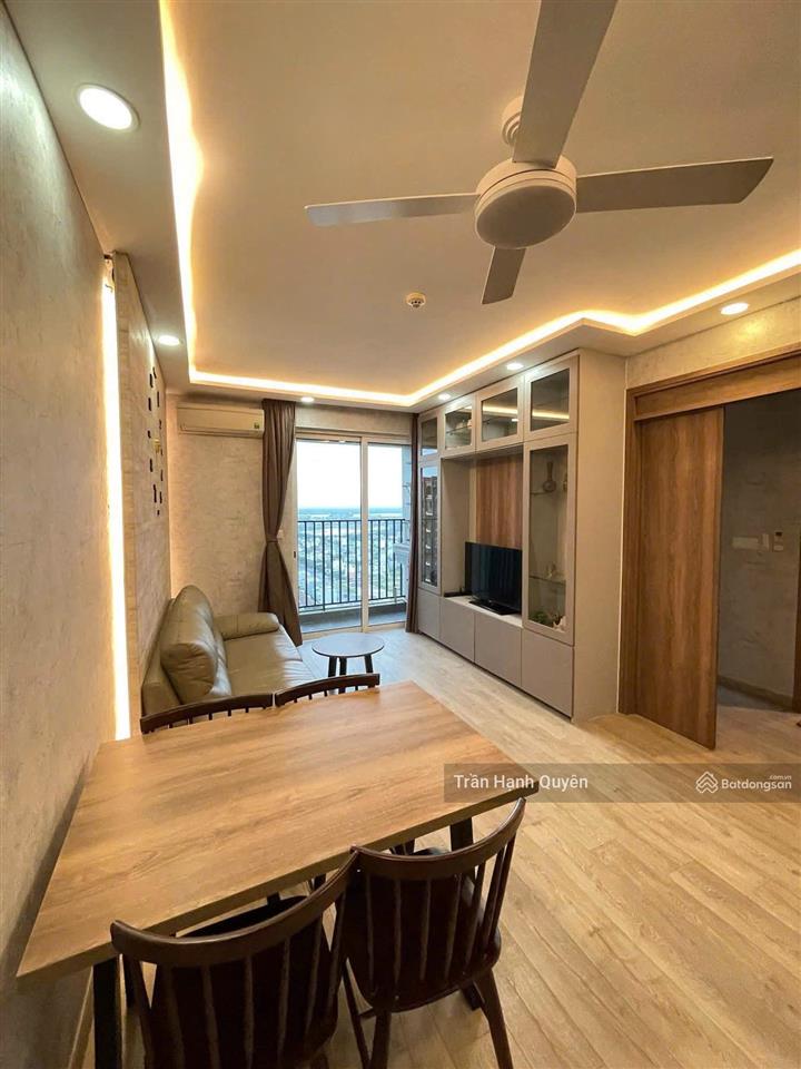 Tầng cao  ban công đông nam 2pn  94m2  8,5 tỷ  sổ  nhà siêu siêu mới  dọn vào ở ngay
