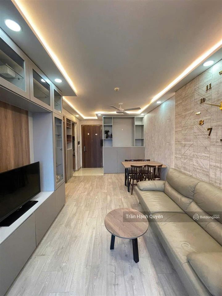 Tầng cao  ban công đông nam 2pn  94m2  8,5 tỷ  sổ  nhà siêu siêu mới  dọn vào ở ngay