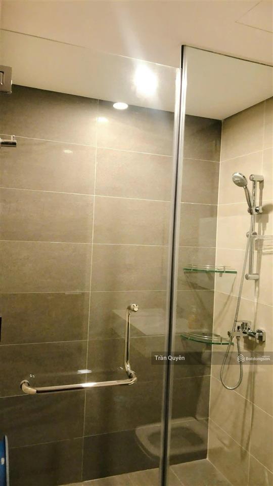Bán căn hộ  2pn giá tốt trong khu vực, thuận tiện di chuyển 8.5 tỷ bao trọn phí  80m2  sổ
