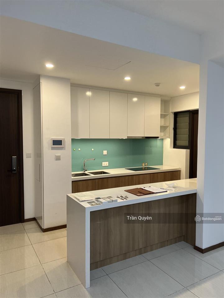 Căn hiếm 1pn  55m2  ban công đông nam  giá 6 tỷ  chốt sớm mới còn  tầng cao view sông