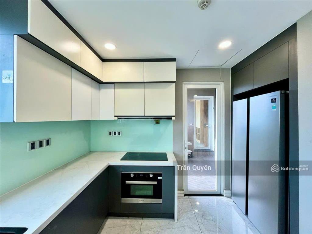 Đơn giá 74tr/m2 tại quận 2 hiện tại!! duplex 4pn + kho  18,5 tỷ  250m2  tầng thấp hướng mát
