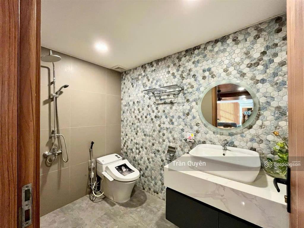 Đơn giá 74tr/m2 tại quận 2 hiện tại!! duplex 4pn + kho  18,5 tỷ  250m2  tầng thấp hướng mát