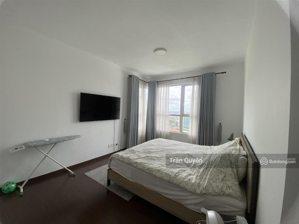 Căn hộ 3pn diện tích lớn  136m2 13 tỷ view sông, hình thật  nhà thật. tầng cao view sông thoáng