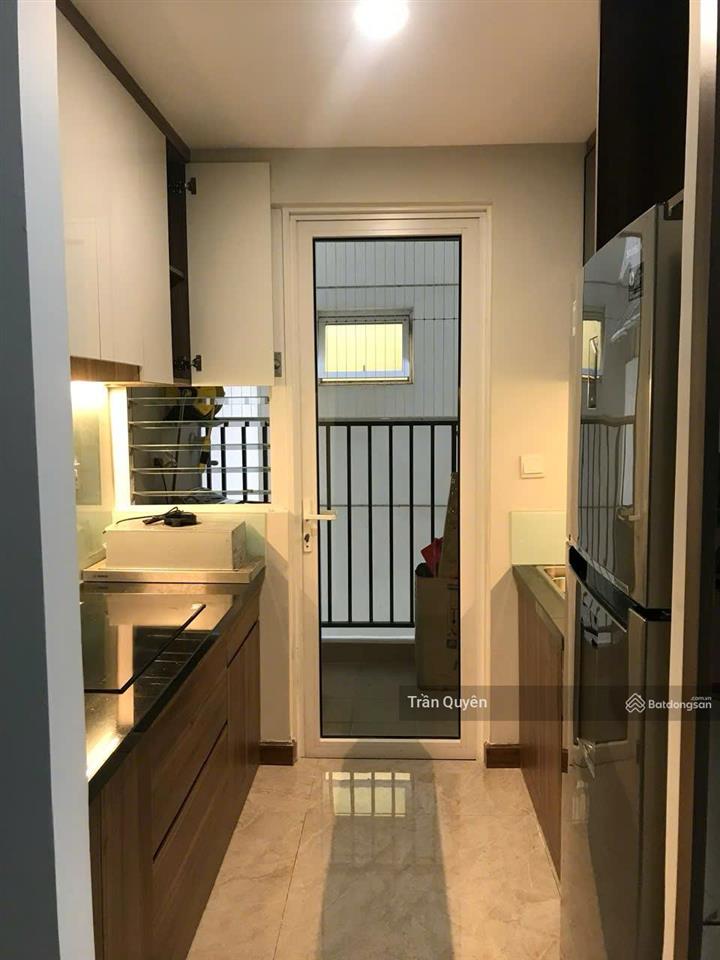Em đang có căn 1pn đẹp cho thuê  vista verde  add em để nhận thêm list nha
