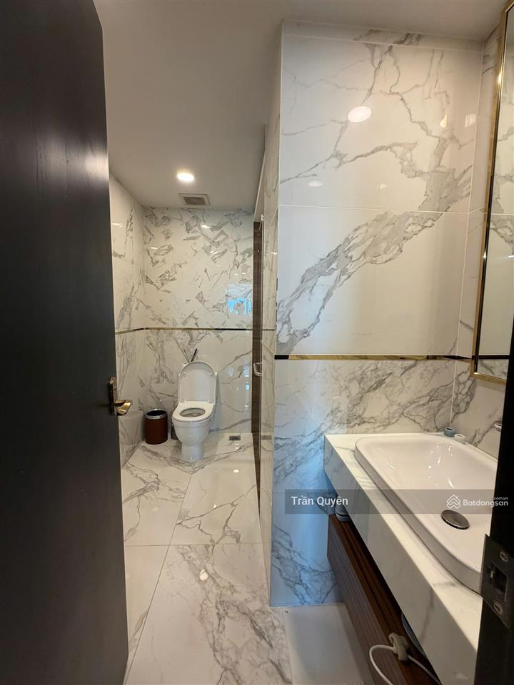 Toà nhà đẹp duplex 2pn guu xịn  giá bán 12 tỷ có thương lượng  sổ hồng  view landmark