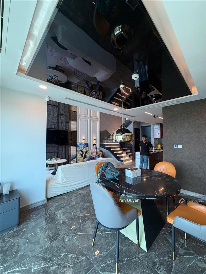 Toà nhà đẹp duplex 2pn guu xịn  giá bán 12 tỷ có thương lượng  sổ hồng  view landmark