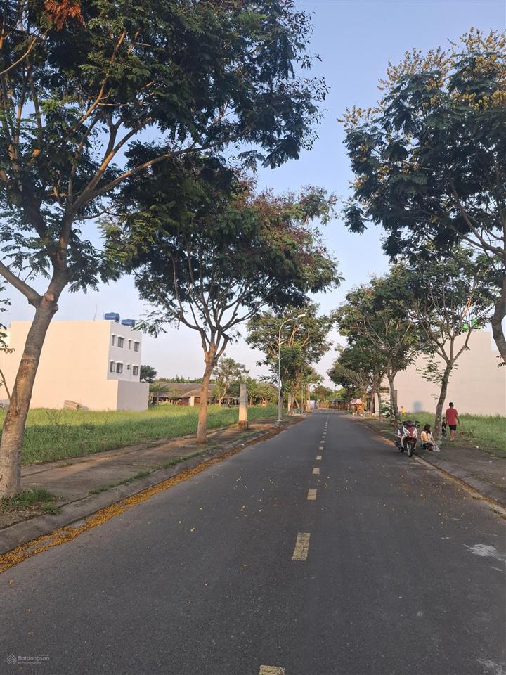 Bán lô đất dt 6x17.5m khu dân cư saigon riverpark cần giuộc  cafe mộc, liền kề vin group