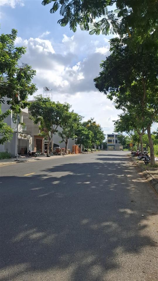Bán lô đất 6x17.5m khu dân cư saigon river park cần giuộc, liền kề vin group, sổ hồng riêng