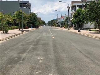 Cần tiền bán gấp lô đất 98,6m2 ngay đường huỳnh văn nghệ, sổ sẵn sang tên, giá bán nhanh 2ty7