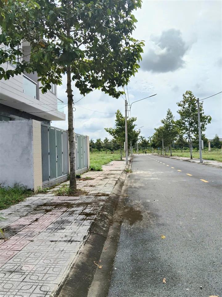 Đất chính chủ 126m2 mặt tiền bưng môn  giáp sân bay long thành  dân đông, shr  3 tỷ1