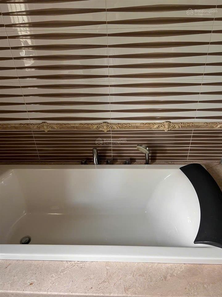 Cho thuê villa kdc trung sơn 200m2, hầm + 4 tầng, 5pn 7wc, giá 120tr/tháng